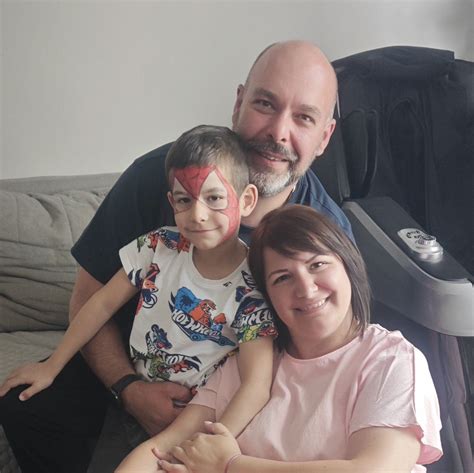 Különböző típusú és méretű pingpongasztalok