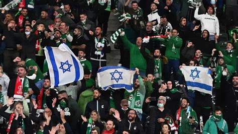 Izraeli szurkolók Dohában a labdarúgó-világbajnokságon