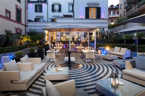 Légifelvétel Santa Margherita Ligure-ról a tengerparttal és az LHP Santa Margherita Palace & Spa épületével