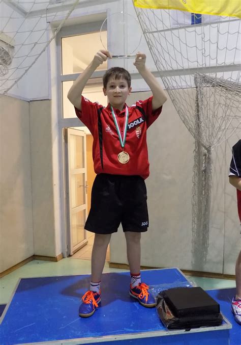 A Dunaújvárosi Asztalitenisz Sportegyesület csapata