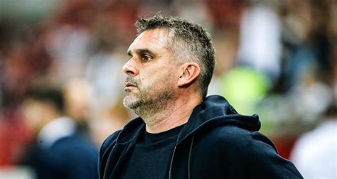 Jocelyn Gourvennec, a Bordeaux korábbi edzője a kispadon