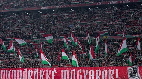 Szurkolói rendbontások a labdarúgó mérkőzéseken