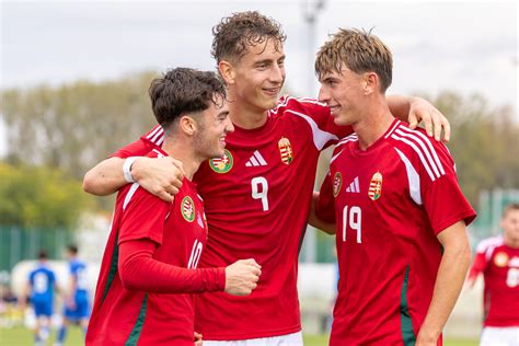 Markó Edina az U19-es válogatott élén