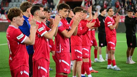 Az 1998-ban újoncként bajnok Kaiserslautern ünneplése