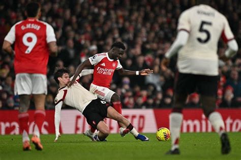 Az Arsenal támadói akcióban a Fulham ellen