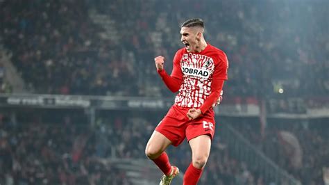 Rômulo gólja a Freiburg elleni mérkőzésen