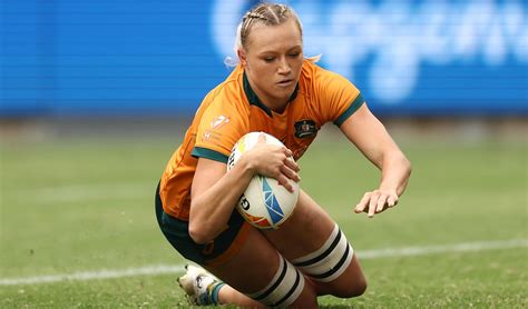 Női rögbijátékosok a pályán