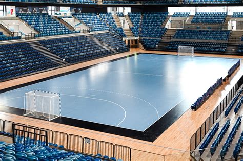 Kézilabdapálya felülnézetből, a Pick Szeged színeiben