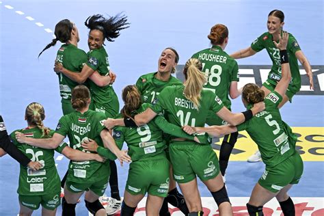 A Győri ETO és az Odense mérkőzése a Bajnokok Ligája negyeddöntőjében