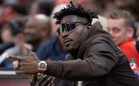 Antonio Brown edzés közben
