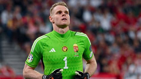 Dibusz Dénes védelmei a Honvéd ellen