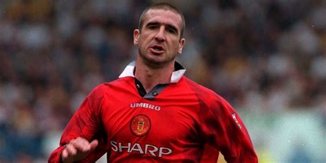 Eric Cantona híres kungfurúgása a szurkoló felé