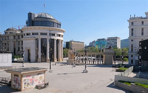 Skopje 2014 projekt keretében emelt szobrok és épületek