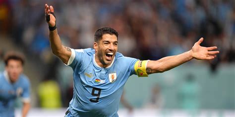 Luis Suárez kezezése az Uruguay-Ghána negyeddöntőben
