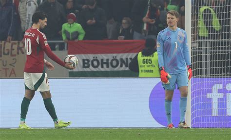 Niklas Landin, a dán válogatott kapusa védés közben