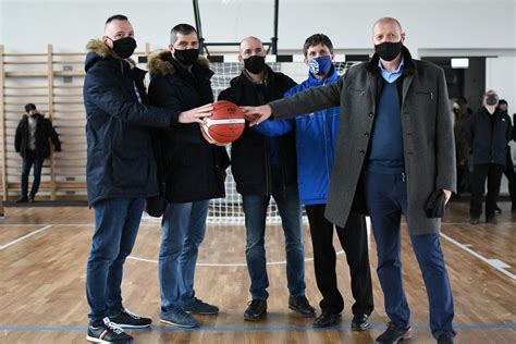 Ostoros Károly portréja, a zalaegerszegi kosárlabda alapítója