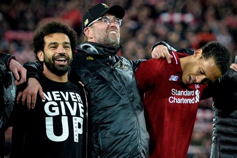Liverpool FC Never Give Up Mohamed Salah póló