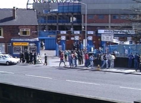 A Hillsborough-tragédia előtti zsúfoltság a Leppings Lane bejáratánál