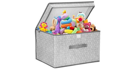 Doboz kibontása, bemutatva a játék minden elemét