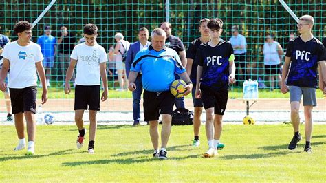Régi futballpálya Albániában