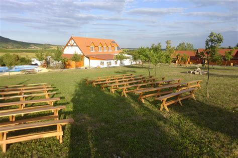 A Népszigeti Gyermek és Ifjúsági Tábor mini focipályája
