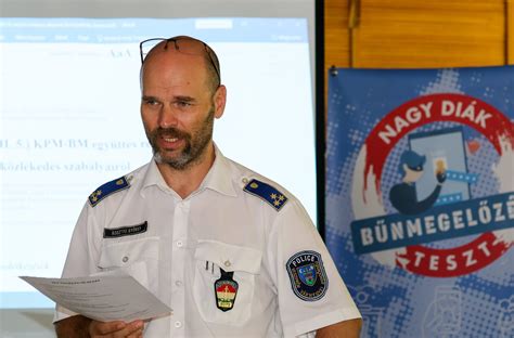 Rendőri helyszínelés egy sporteseményhez kapcsolódóan