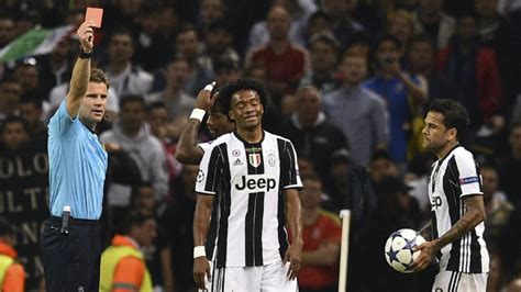 Cuadrado kiállítása a 2017-es BL-döntőn