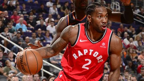 A Toronto Raptors Kawhi Leonard vezetésével bajnoki címet ünnepel