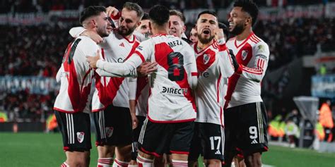 River Plate szurkolók a 
