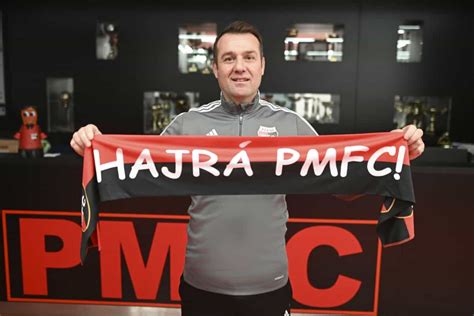 Kulcsár Árpád a PMFC kispadján edzőként
