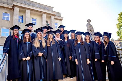 Edzőképzés és diplomaátadó ünnepség