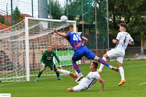 Labdarúgó mérkőzés a megyei bajnokságban