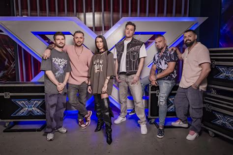 X-Faktor színpad show elemekkel