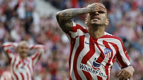 Atletico Madrid labdarúgó tábor logó