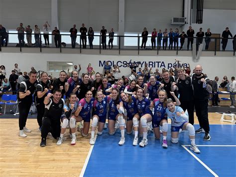 A BRSE U20-as csapatának győzelmi fotója