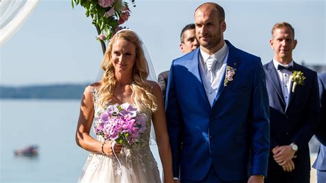 Debreczeni Dávid és Klivinyi Kinga esküvői képe