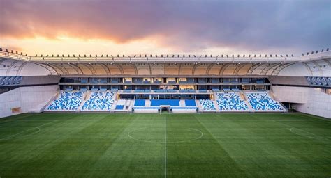 Az Új Hidegkuti Nándor Stadion külső és belső látképe