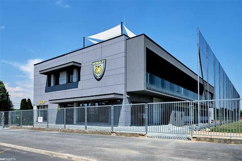 modern sportlétesítmény terve