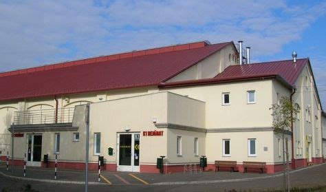 A Dr. Fejes András Sportcsarnok épülete