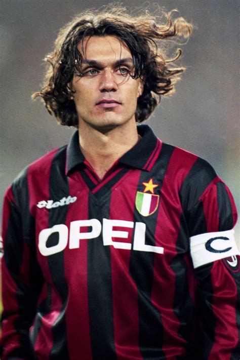 Paolo Maldini, az AC Milan és az olasz válogatott legendás védője