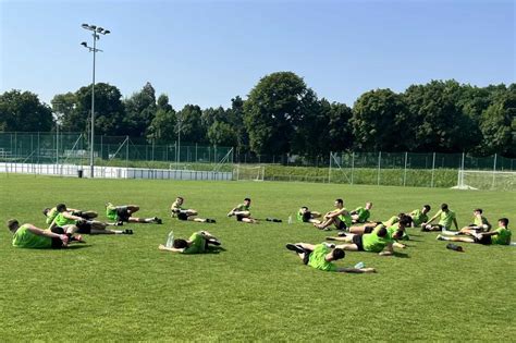 labdarúgó csapat edzésen