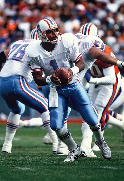 Warren Moon, az NFL egyik úttörő fekete irányítója