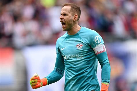 Gulácsi Péter az RB Leipzig kapujában