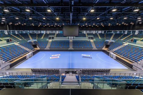 új multifunkcionális sportcsarnok belső tere