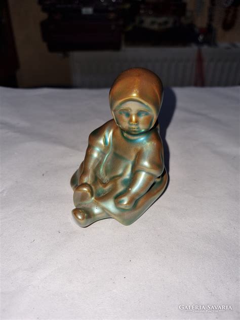 Zsolnay focista figura