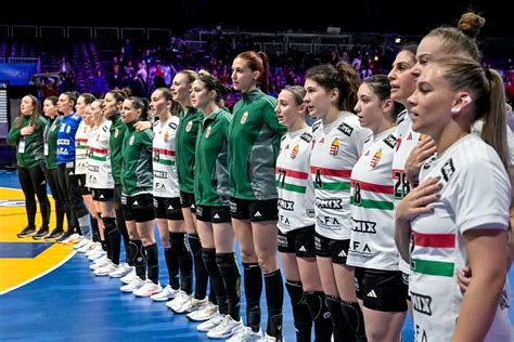 Újpesti utánpótlás csapat játékosai edzés után