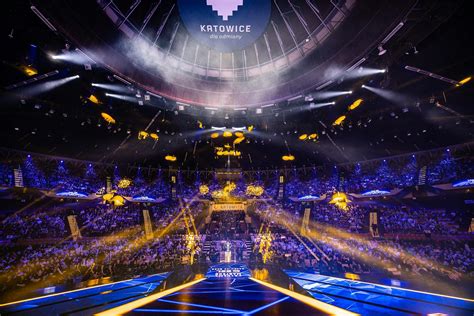 IEM Katowice 2023 logó és trófea
