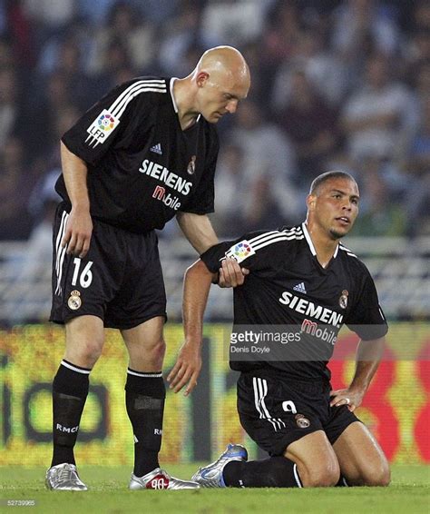 Ronaldo Nazário és Thomas Gravesen a Real Madrid edzésen