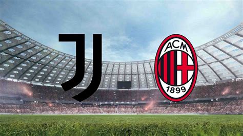 AC Milan és Juventus logók egy focipályán