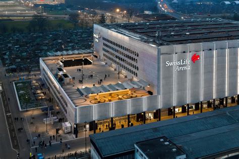 Jégkorongmérkőzés a Swiss Life Arénában
